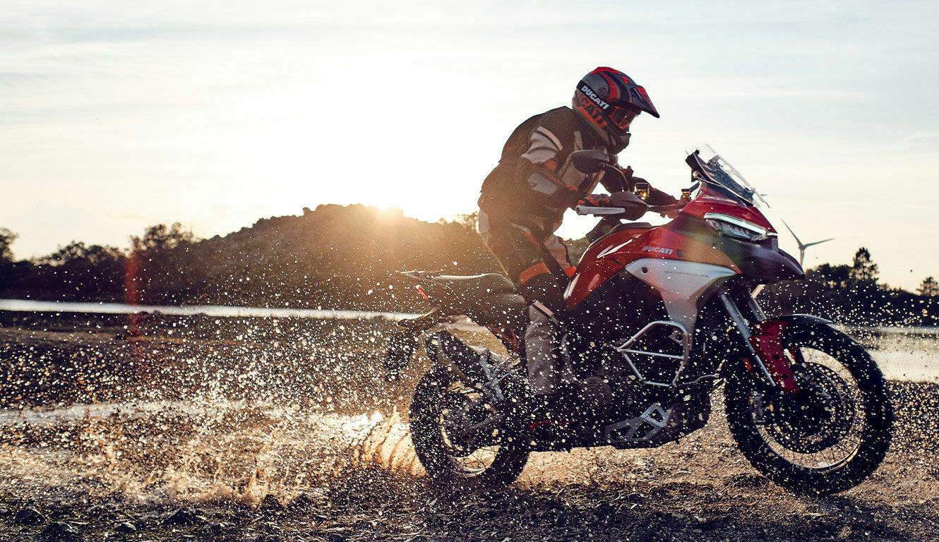 The passion for Ducati has never been greater. With 59,447 motorcycles sold worldwide, 2021 was the best year ever - The passion for Ducati has never been greater. With 59,447 motorcycles sold worldwide, 2021 was the best year ever.