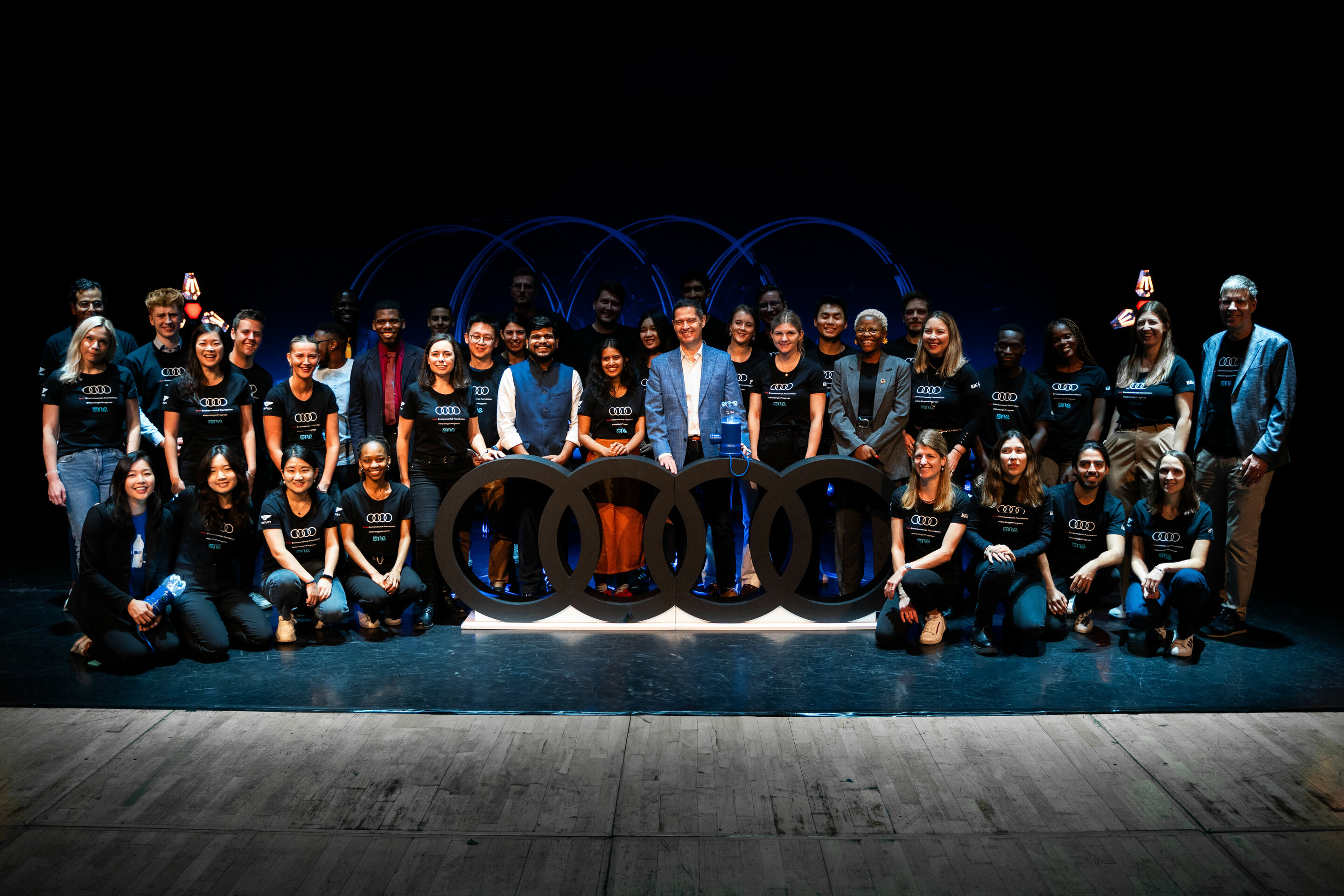 Audi beim One Young World Summit - Audi mit jungen Talenten auf dem One Young World Summit in Belfast.