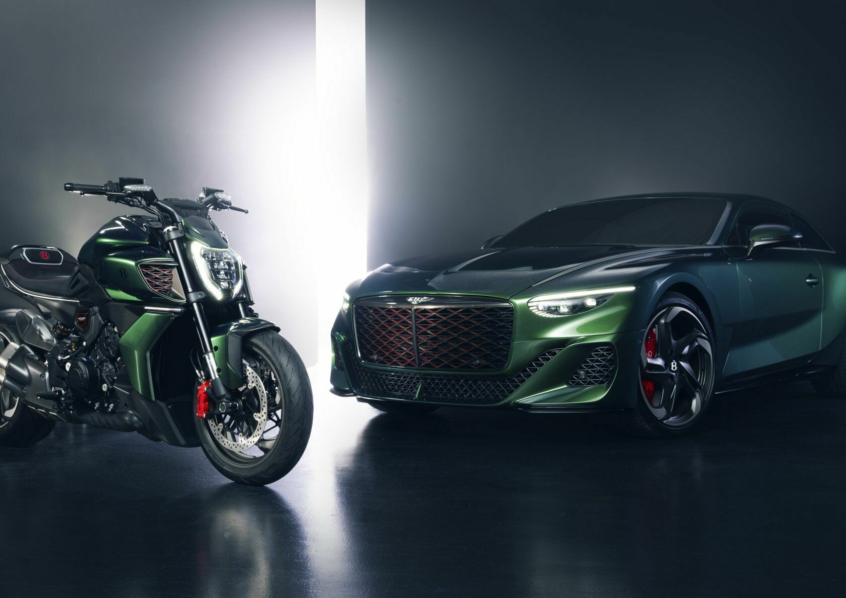 Ducati Diavel for Bentley - Exclusivity, performance and craftsmanship in a true two-wheeled work of art