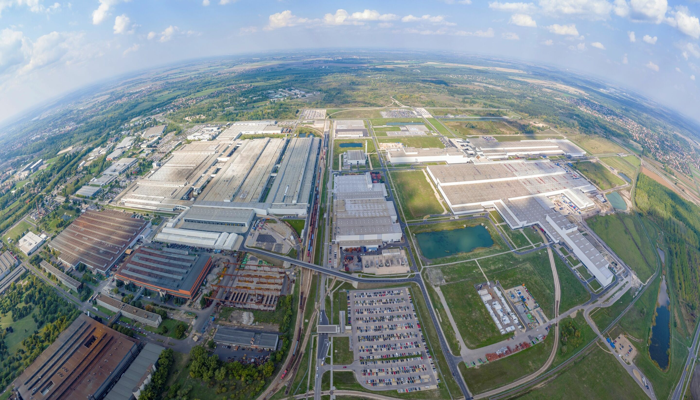 AUDI HUNGARIA Zrt. - AUDI HUNGARIA Zrt.