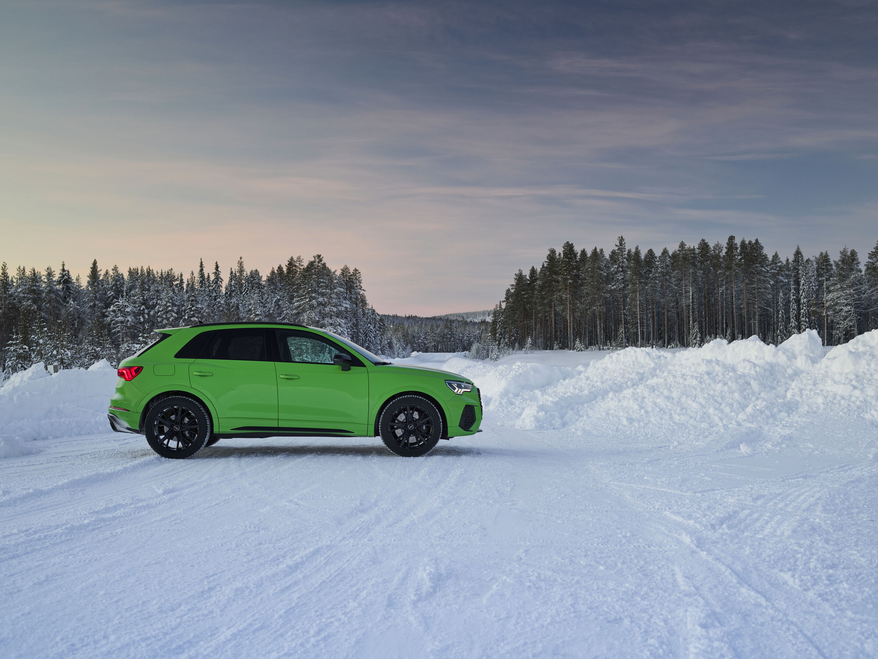 Audi RS Q3 (until 2025) - Static photo
Color: Kyalami green