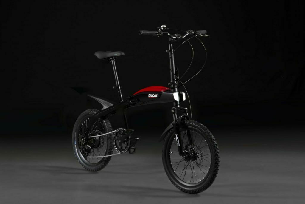 Italdesign Giugiaro S.p.A. - In enger Zusammenarbeit, entwickelten ItalDesign und Ducati ein faltbares e-Bike – ein nachhaltiges Transportmittel für Stadtzentren.
